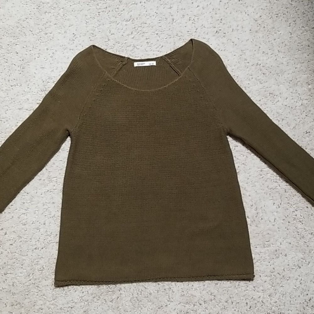 Old Navy olive green scoopneck sweater in size M